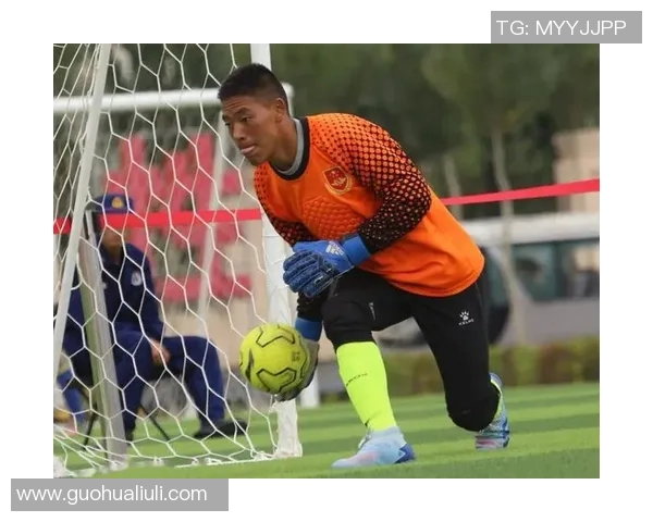 后来我遇见了足球明星他的故事让我感动不已